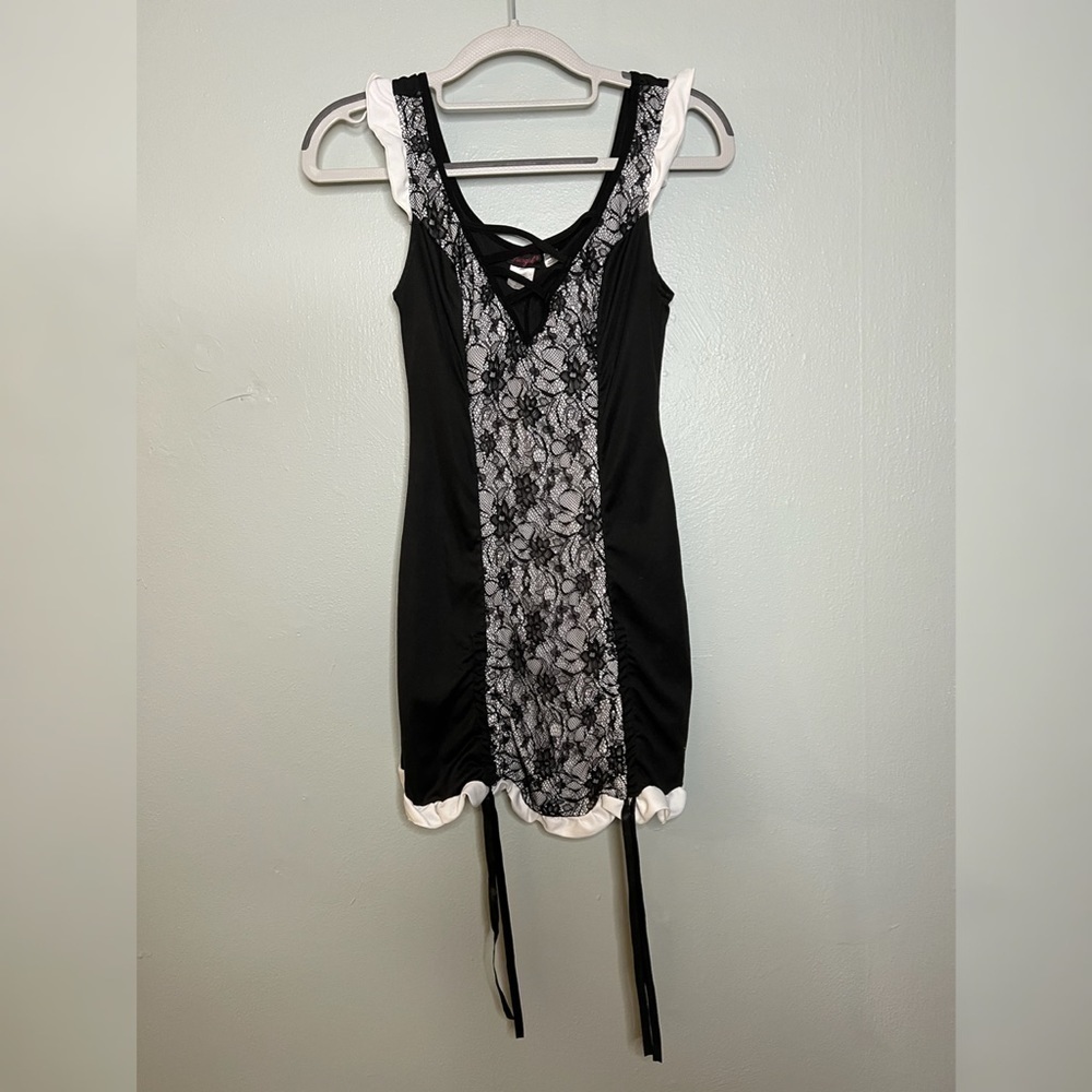 Dream girl lingerie black and white nightie